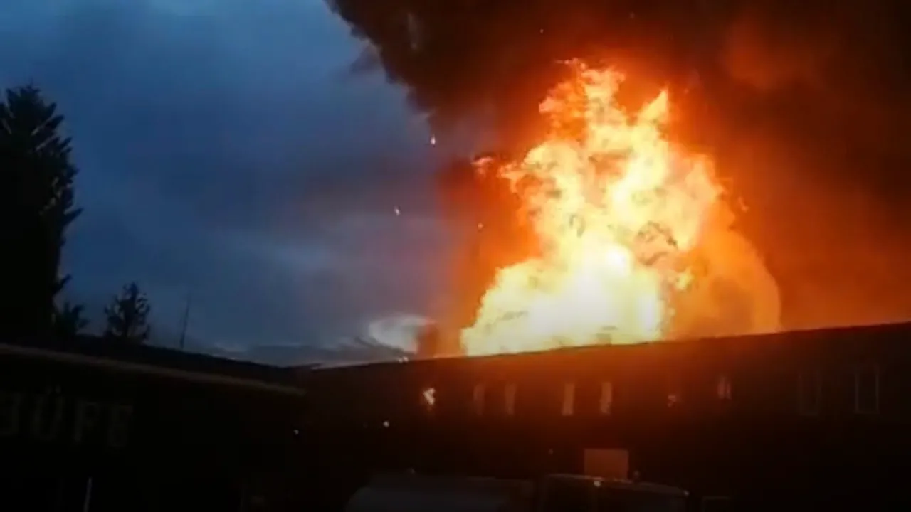 Ordu’da market deposu ve bitişiğindeki iş yeri yandı