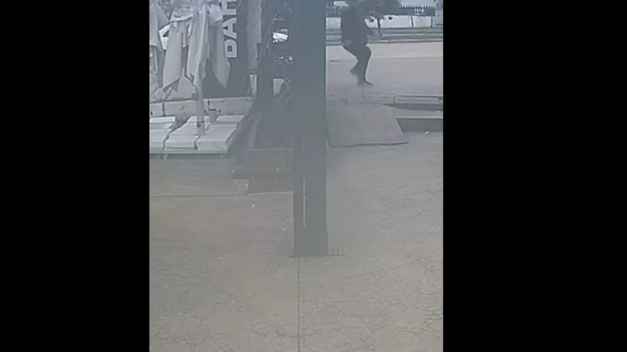 Tabancayla ayağından vuruldu; o anlar kamerada