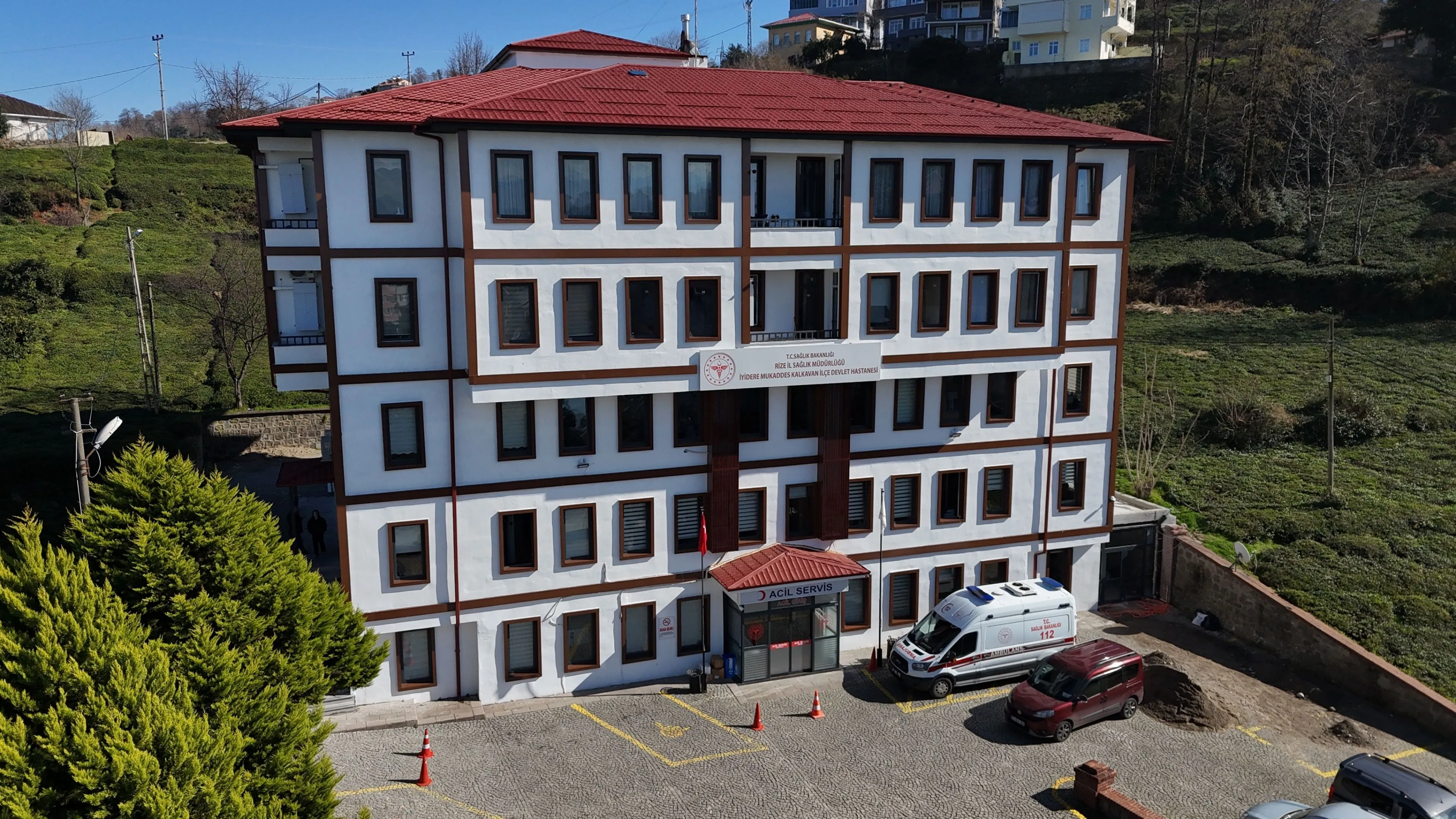 İyidere Mukaddes Kalkavan Devlet Hastanesi yenilenen yüzüyle hizmette