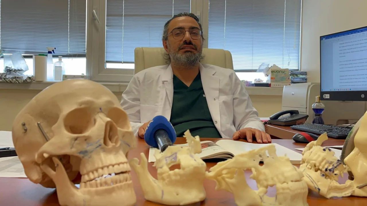 'Ortognatik cerrahi ile hastalar hem çiğneme fonksiyonuna hem de estetik görünüme kavuşuyor