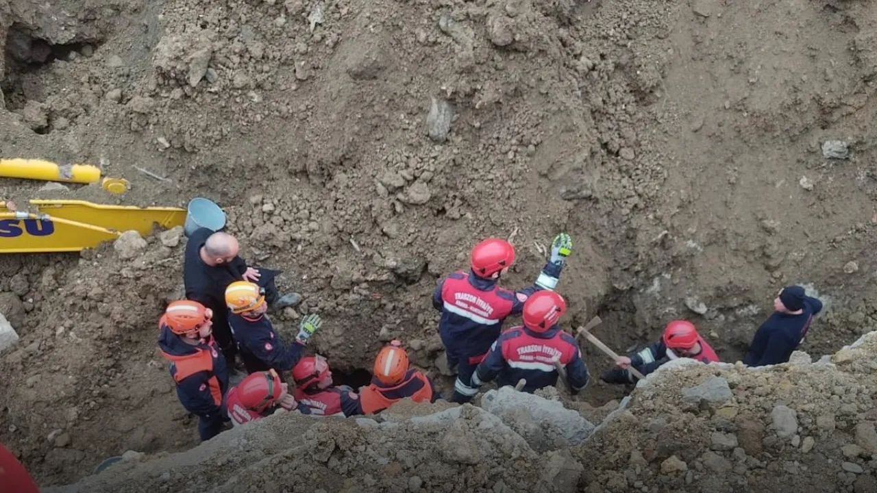 Göçük altında kalan operatör kurtarıldı