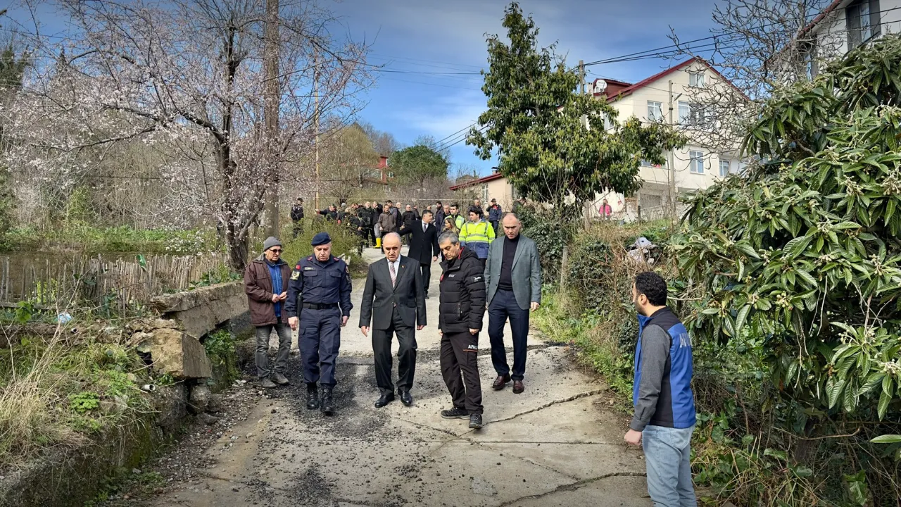 Ordu'da heyelan meydana gelen mahalledeki 3 ev tahliye edildi