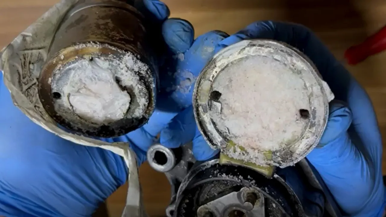 Uyuşturucuyu marş dinamosunun içine gizlemiş