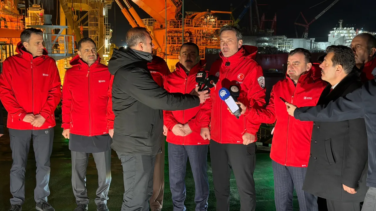 Bakan Bayraktar: Karadeniz'de iki yeni sondaja başlıyoruz