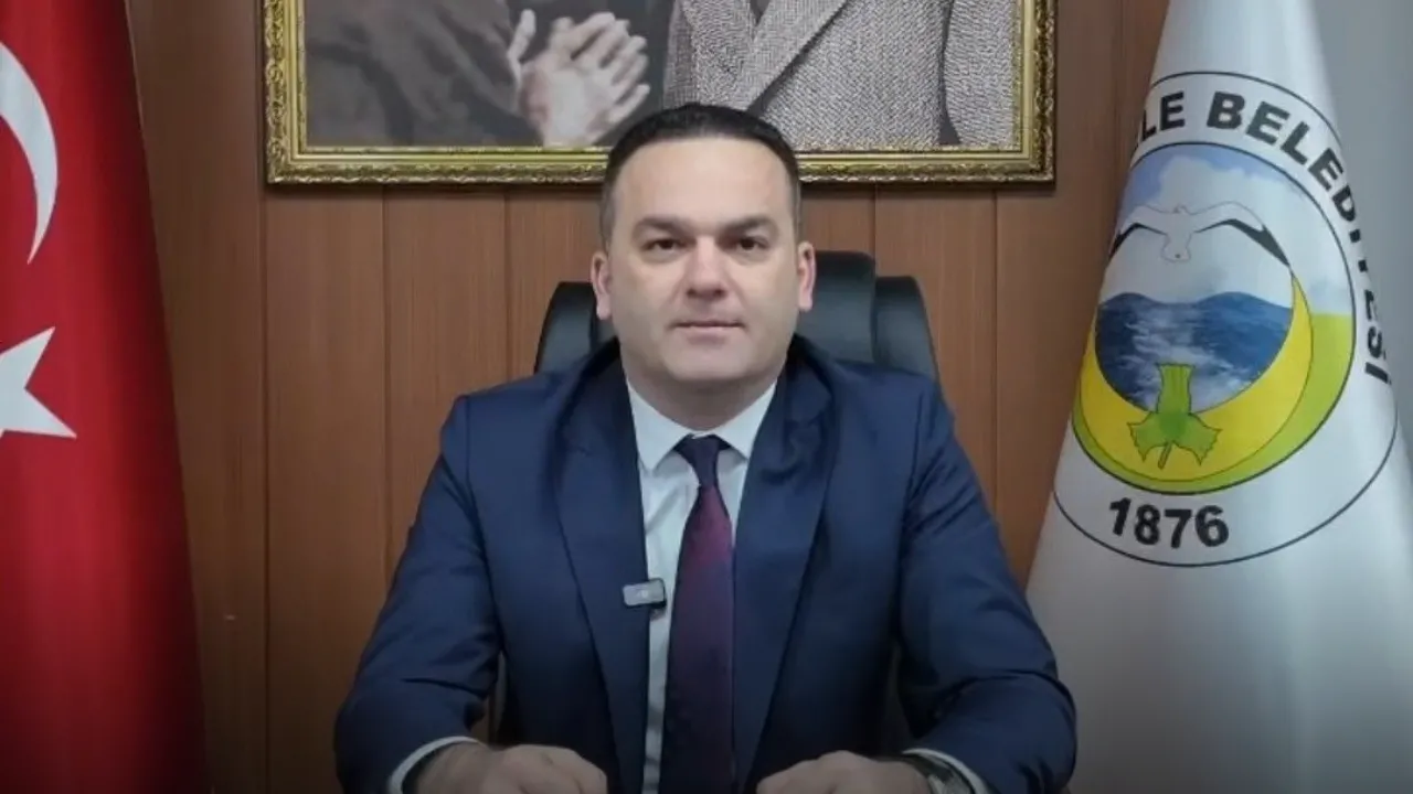 Görevden uzaklaştırılan belediye başkanına taciz suçundan yargılandığı davada tahliye