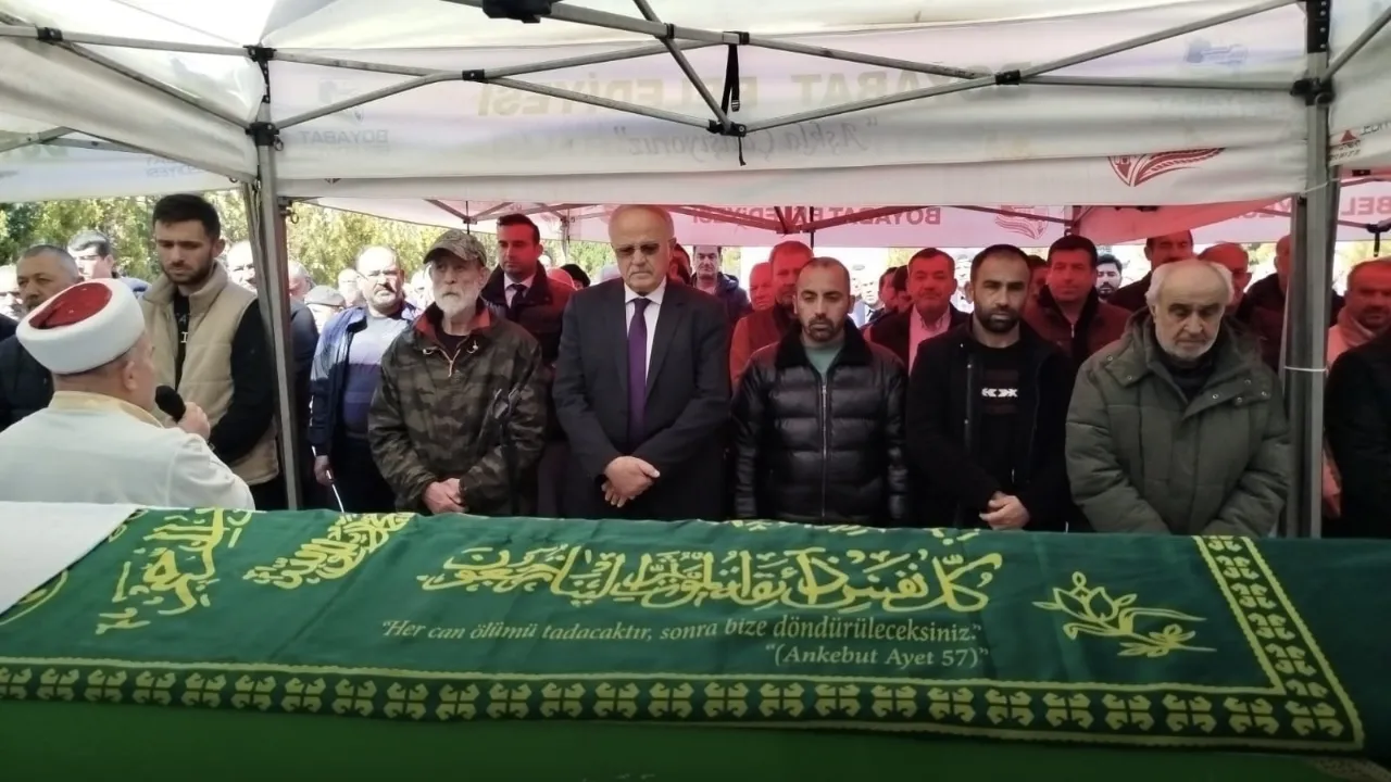 Sinop'ta kahvehanede düşerek başını beton zemine çarpan kişi öldü