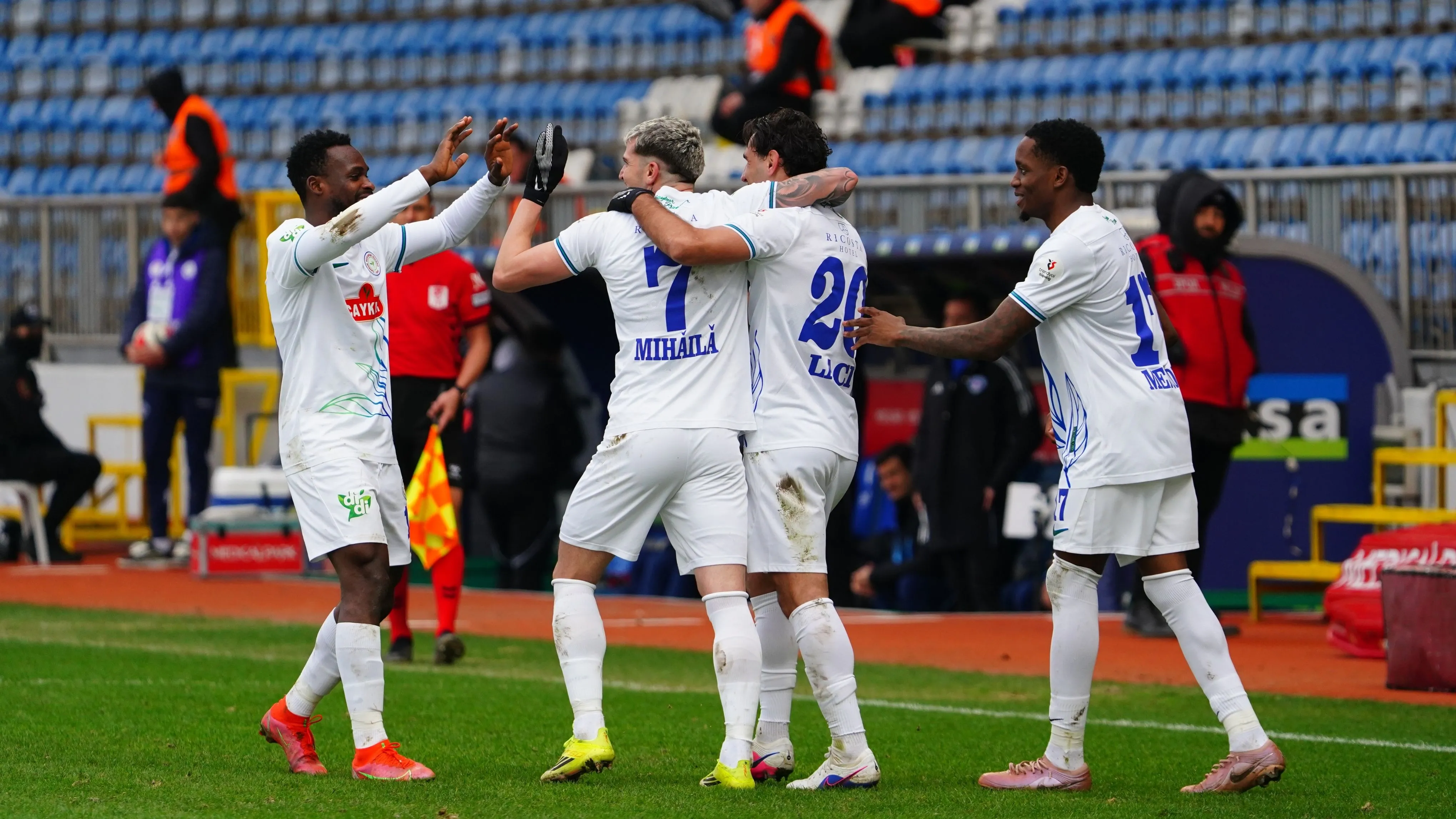 Rizespor iç sahadan uzak kaldı, zorlu deplasman süreci başladı