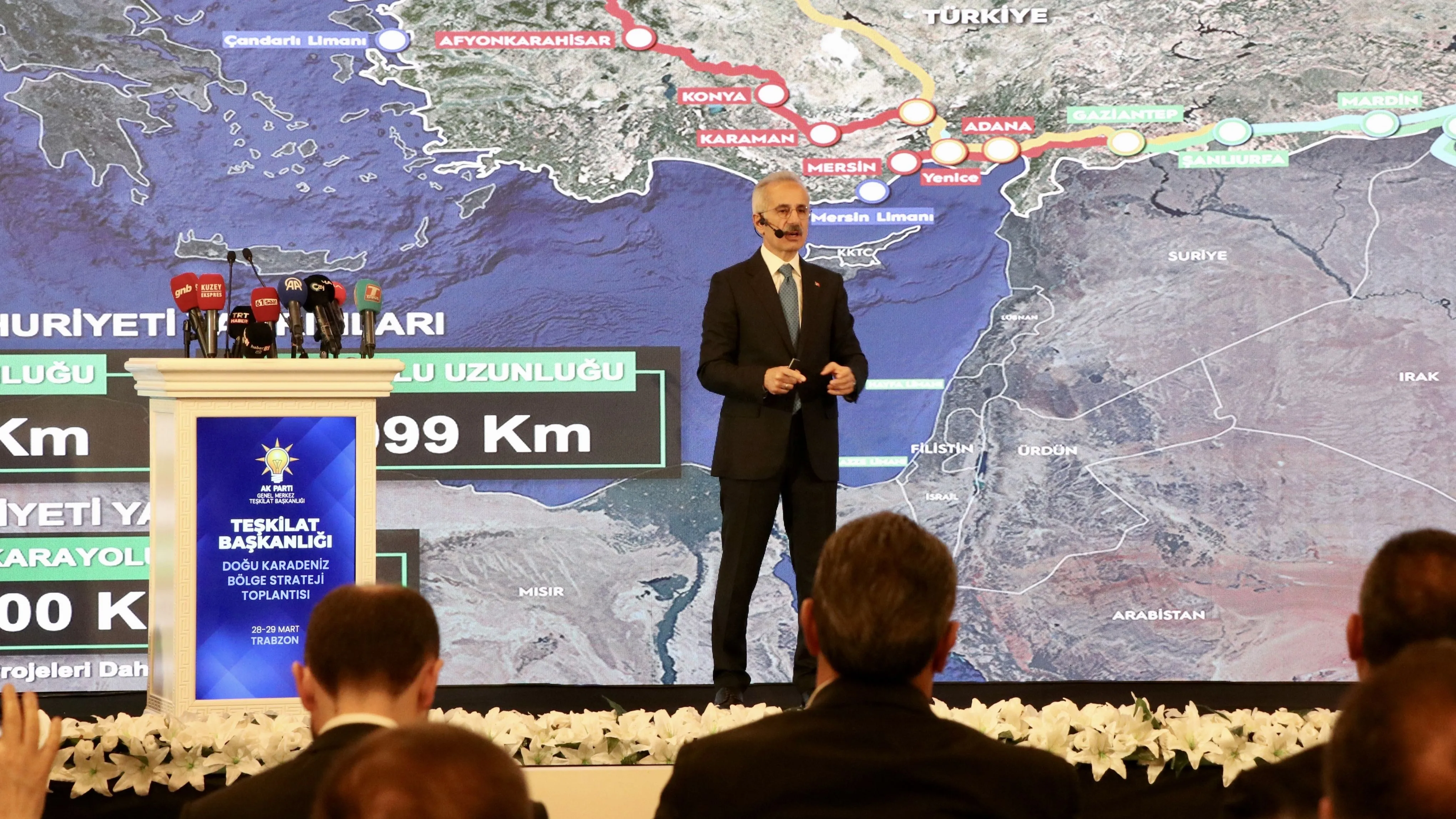 Ulaştırma ve Altyapı Bakanı Uraloğlu, Trabzon'da konuştu