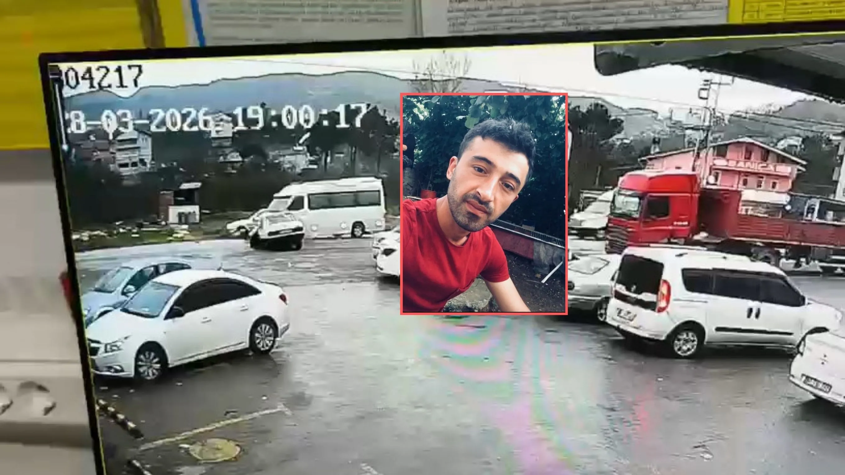 İşçi servisiyle çarpışan otomobilin sürücüsü öldü