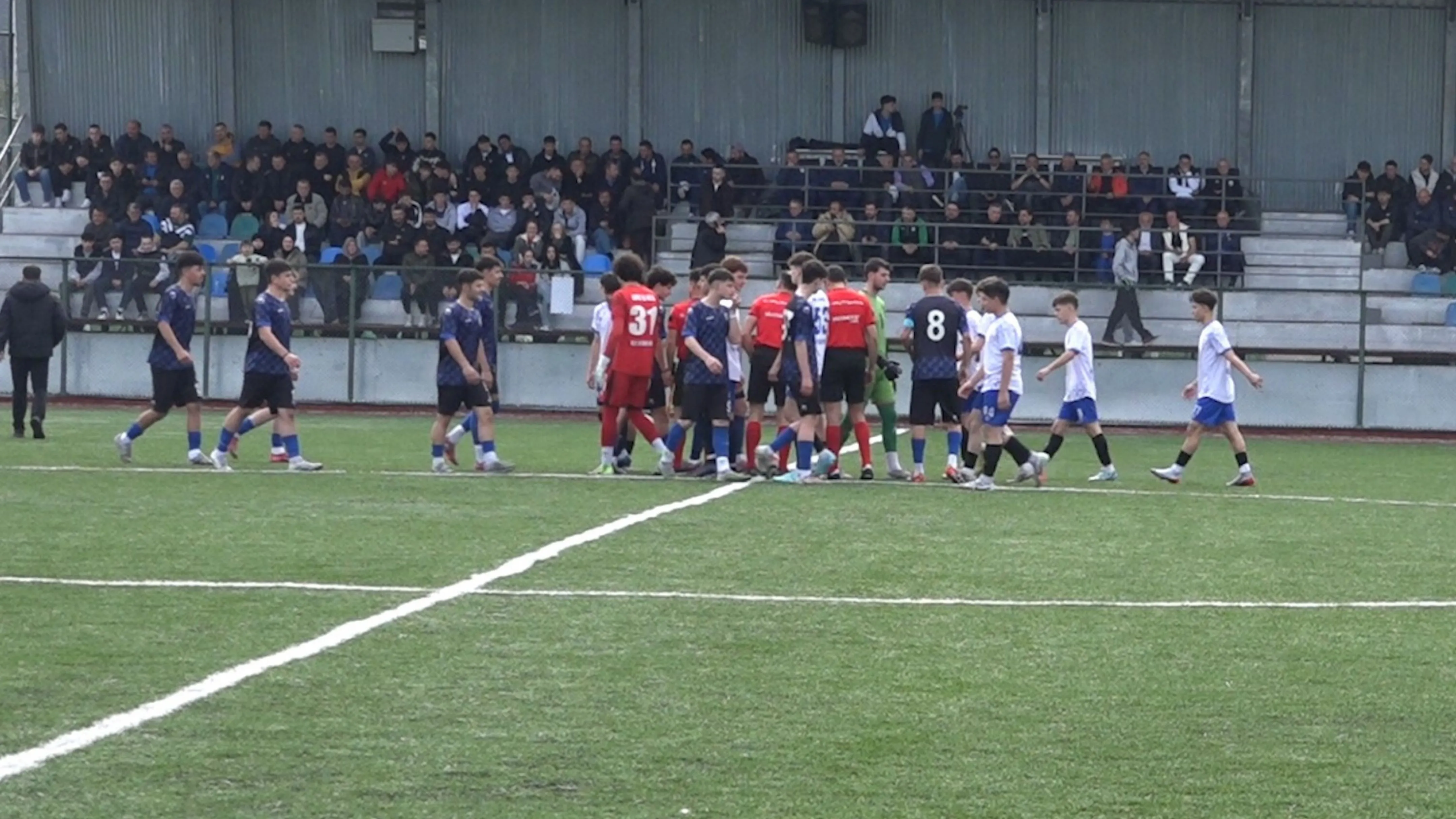 Üzüntüden maça devam edememişlerdi, Rize amatöründen fair-play örneği