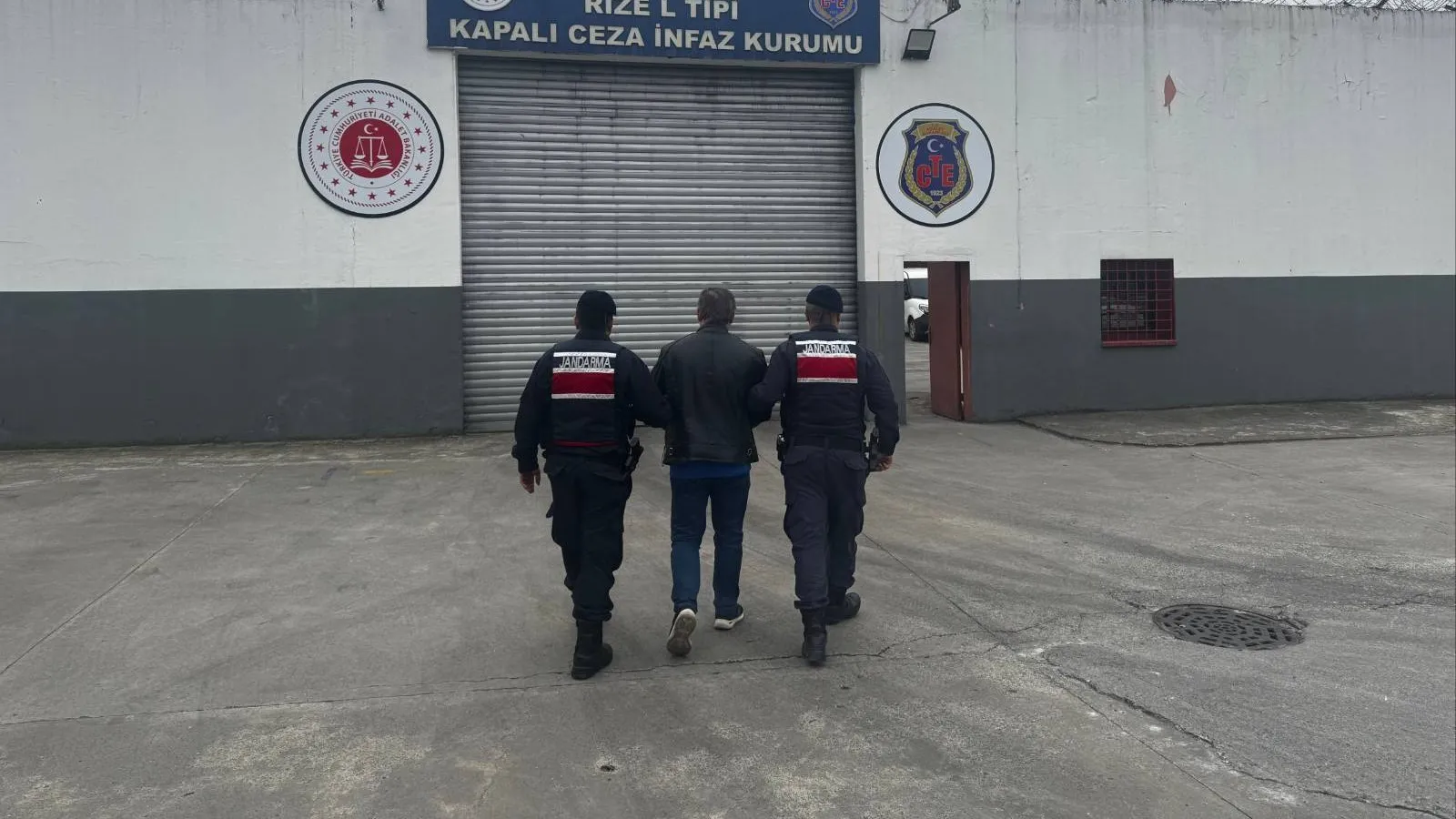 Çamlıhemşin'de Jandarmadan Operasyon