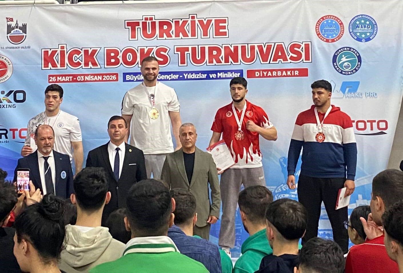 Erzincanlı sporcu Türkiye üçüncüsü oldu