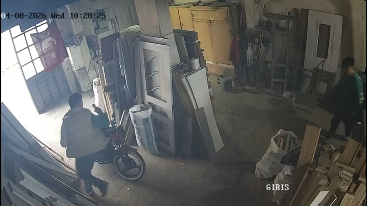 Çorum'da 4 büyüklüğünde deprem