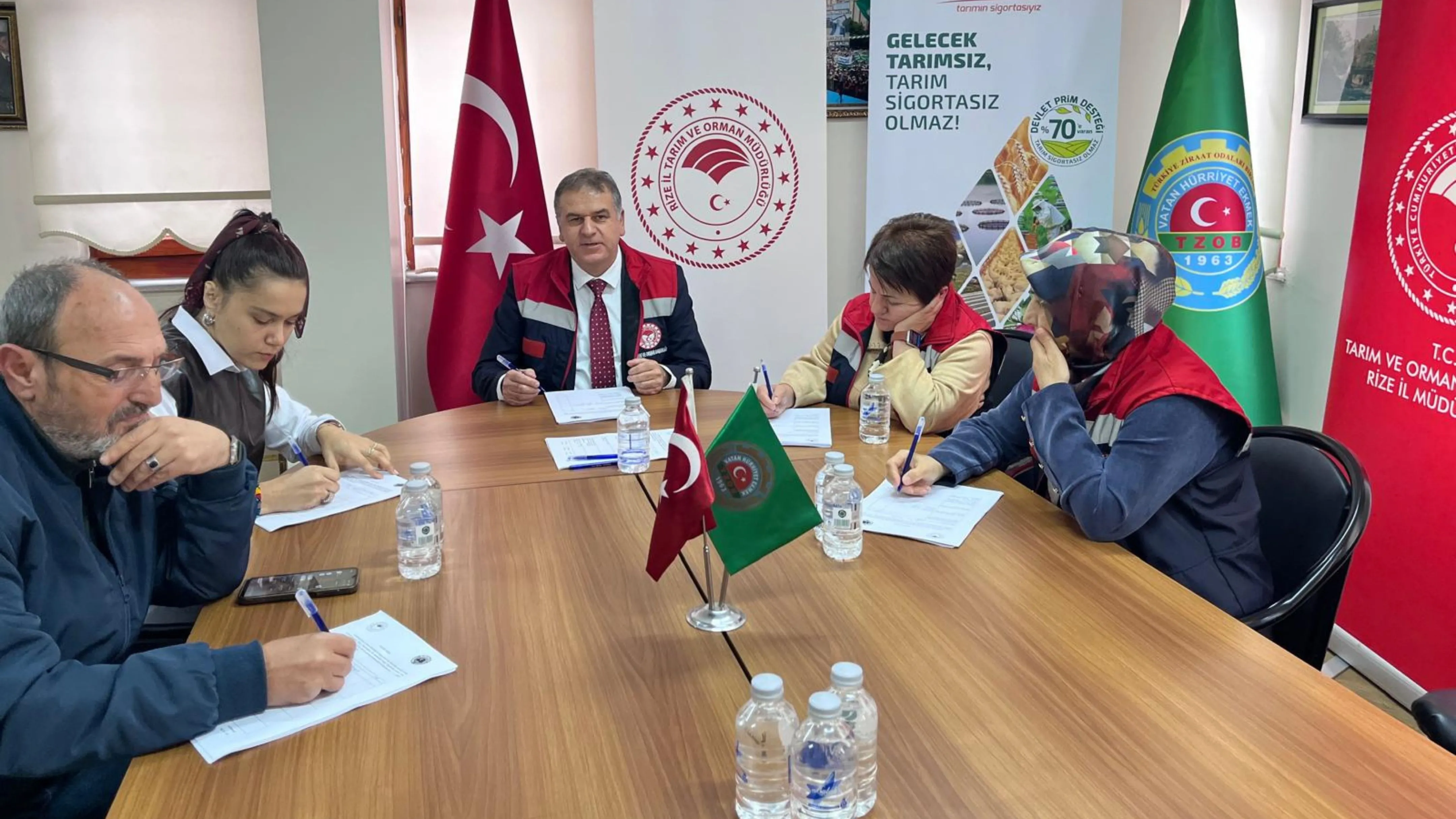 Ardeşen'de çiftçi aileler için proje hayata geçirildi