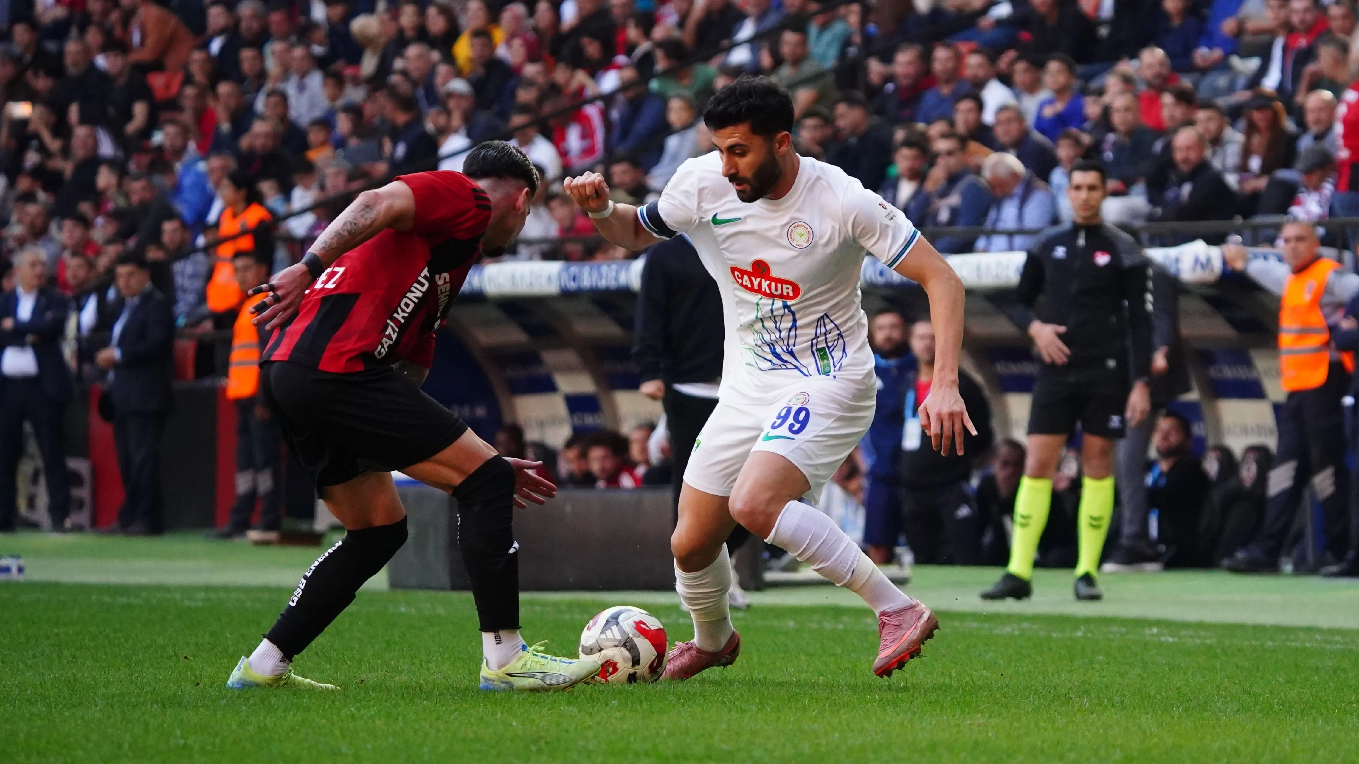 Rize’de kritik randevu: Çaykur Rizespor, Gaziantep FK’yı ağırlıyor