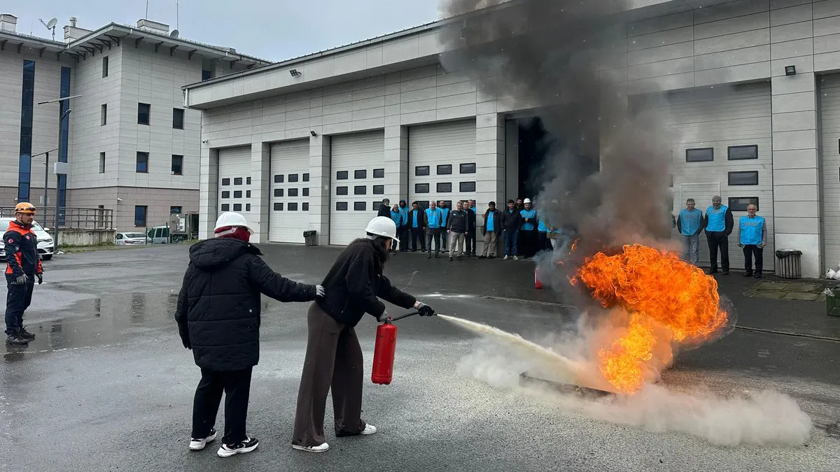 Rize’de AFAD’dan kurumlara yangın farkındalık eğitimi