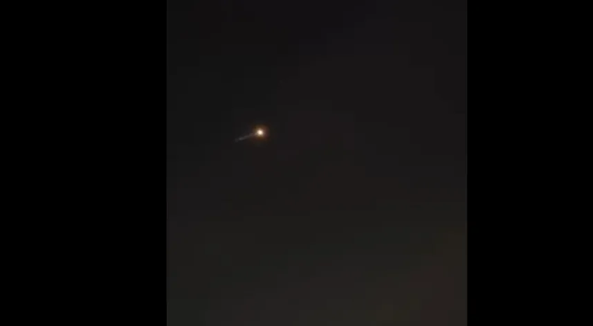 Göktaşı düştü iddiası: Küçükçekmece semalarında görüldü