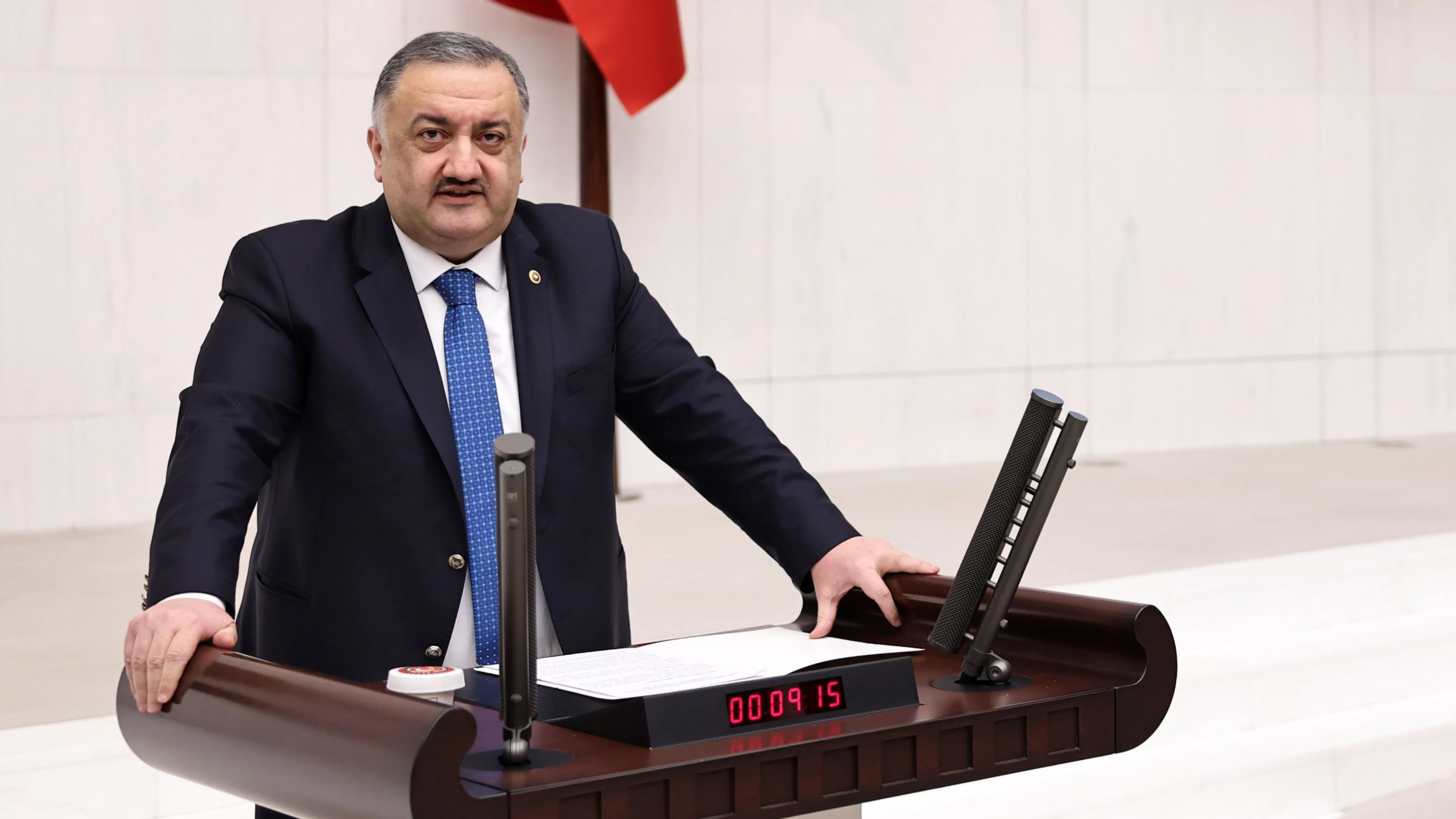 Karal’dan çay üreticisi için net çağrı: Bu kanunu birlikte çıkaralım