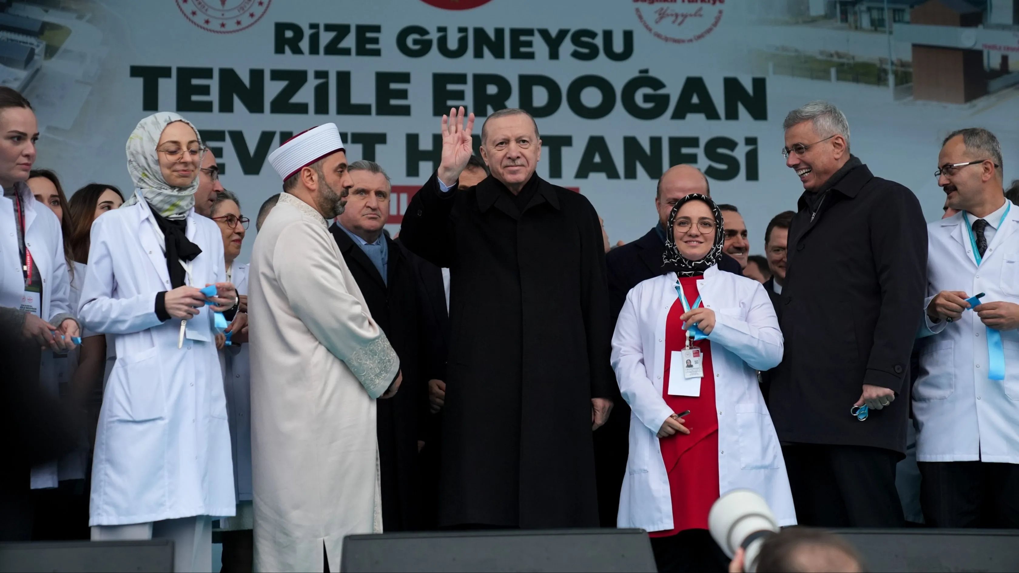 Erdoğan’dan Tenzile Erdoğan Devlet Hastanesi’ne ziyaret: Açılış gerçekleşti